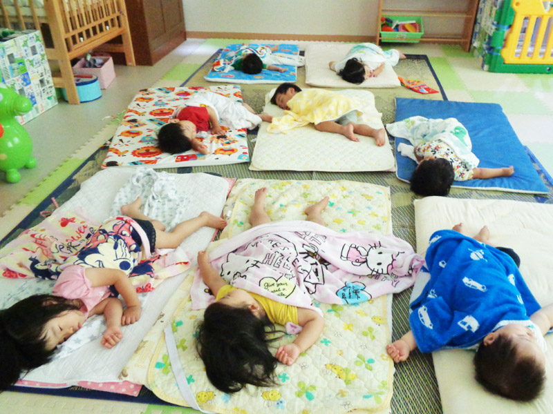 ケアハウスつむぎ お昼寝